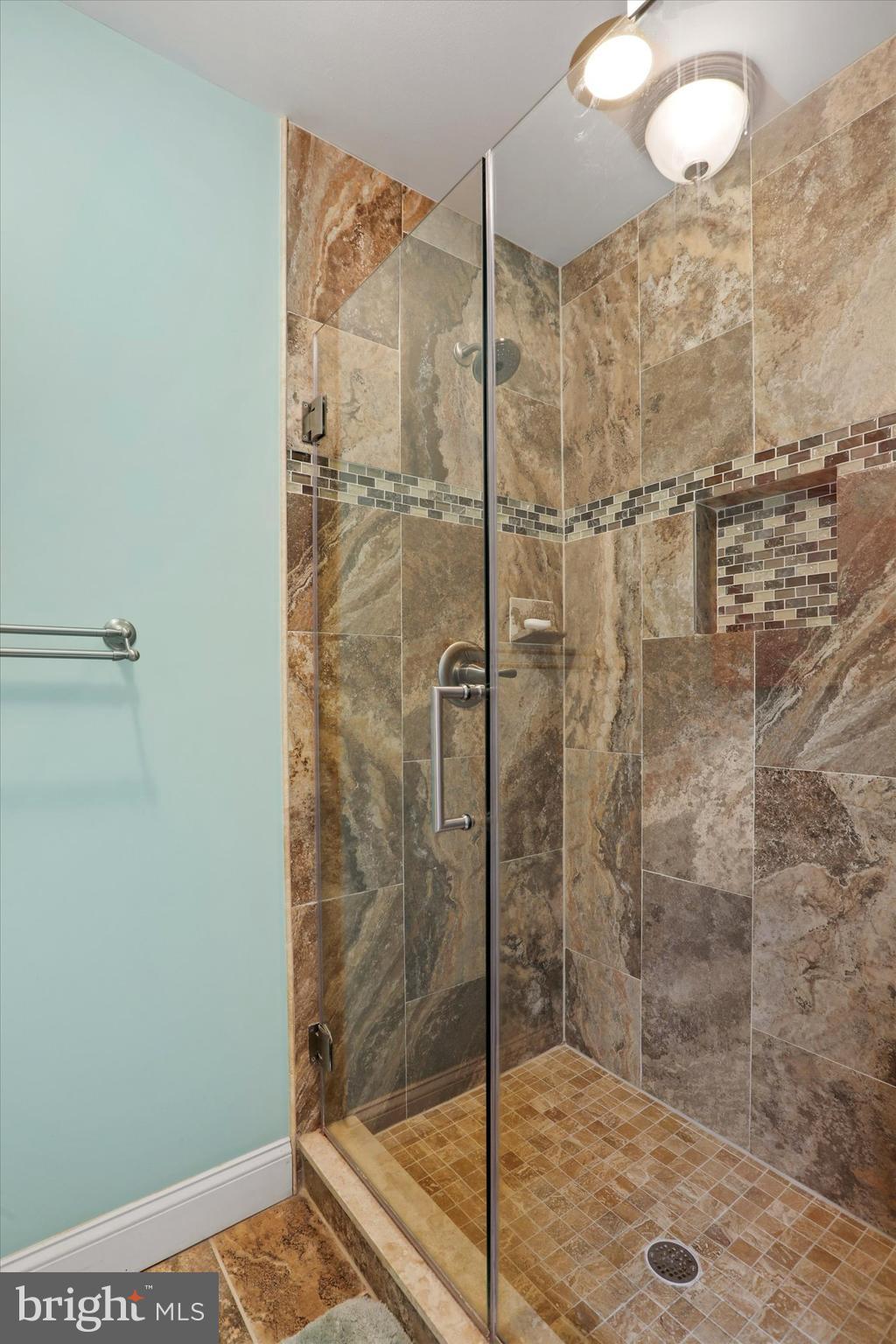 343 Richard Road Yardley, PA 19067 - Photo 20 of 32 Gallery Image 20