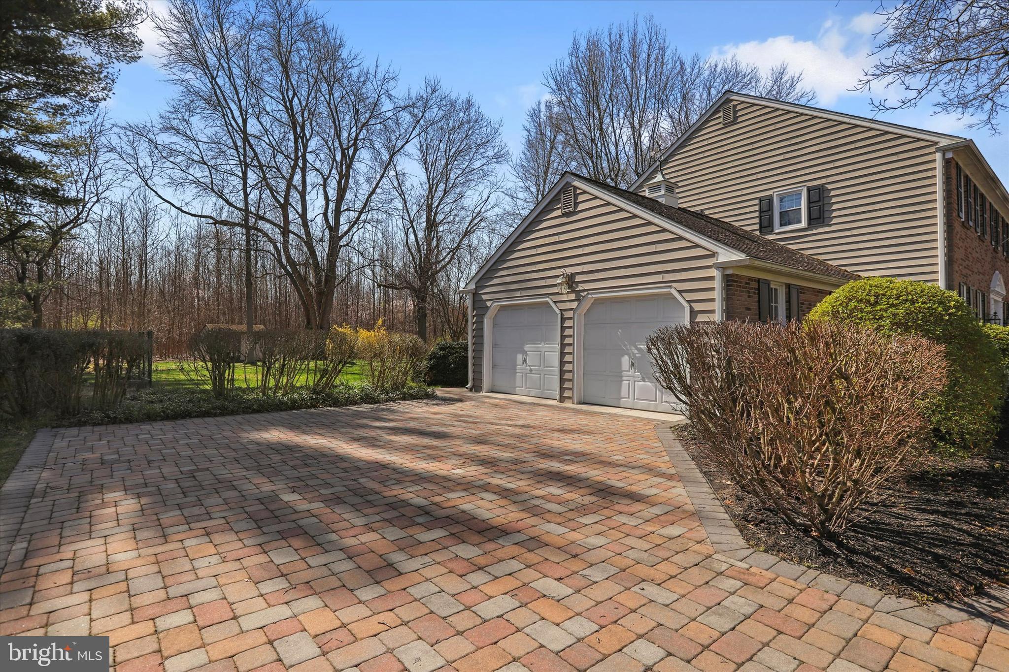 343 Richard Road Yardley, PA 19067 - Photo 3 of 32 Gallery Image 3