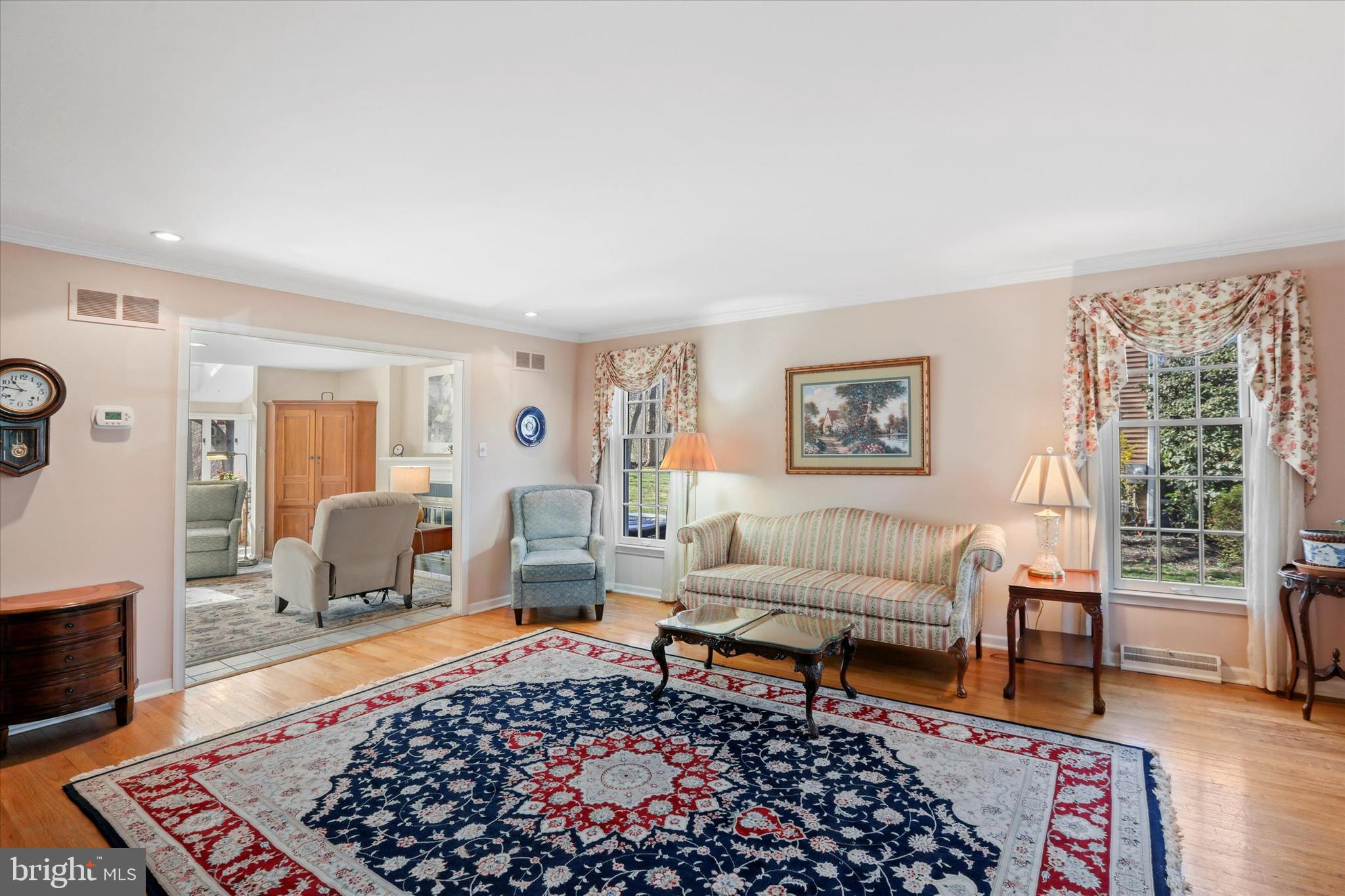 343 Richard Road Yardley, PA 19067 - Photo 5 of 32 Gallery Image 5