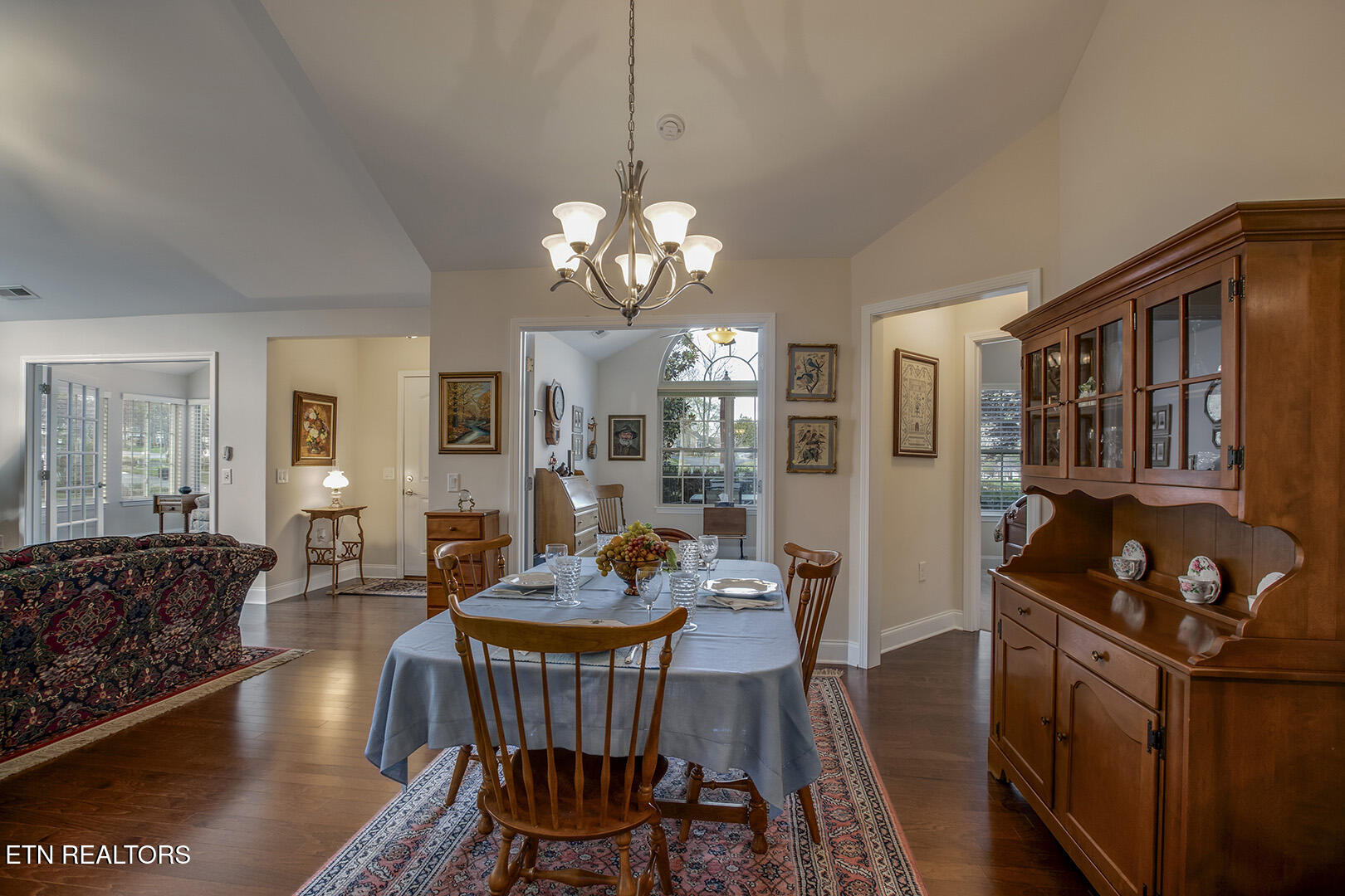 811 Pryse Farm Boulevard Knoxville, TN 37934 - Photo 25 of 42 25_PryseFarmBlvd_811_Dining02