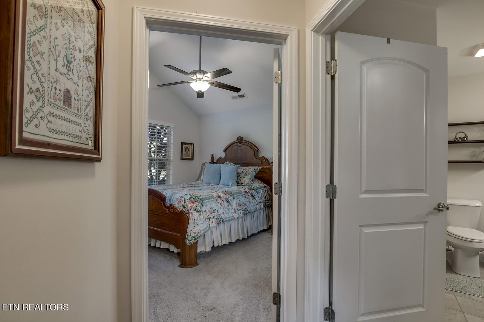 811 Pryse Farm Boulevard Knoxville, TN 37934 - Photo 38 of 42 38_PryseFarmBlvd_811_BedroomHall