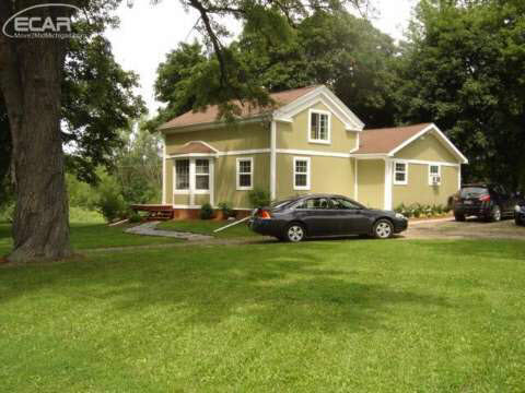 7548 Garrison Road Durand, MI 48429 - Photo 3 of 34 20443426-2.JPG