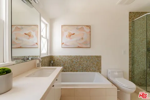 $3,895,000 | 251 Tavistock Avenue, Los Angeles, CA 90049