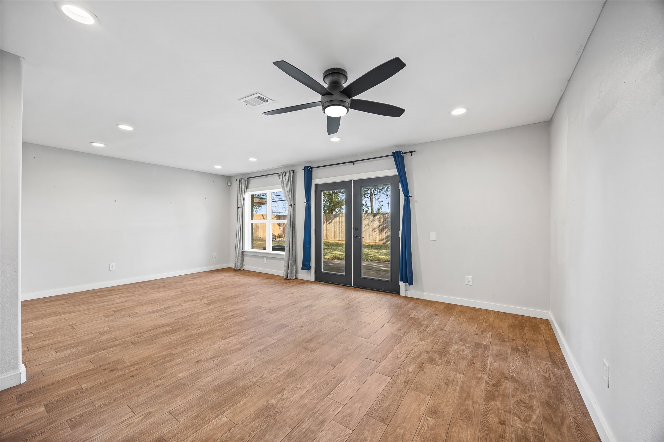 9715 Greenwillow Street Houston, TX 77096 - Photo 15 of 31 a view of an empty room with a window