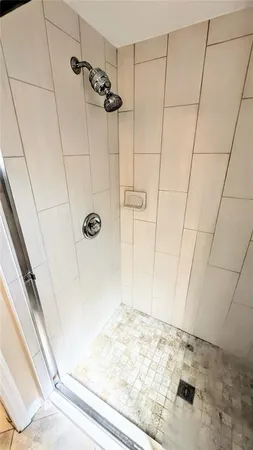 $2,395 | 7805 Pine Trace Drive, Unit 18, Sarasota, FL 34243