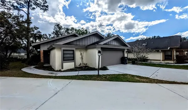 $2,395 | 7805 Pine Trace Drive, Unit 18, Sarasota, FL 34243