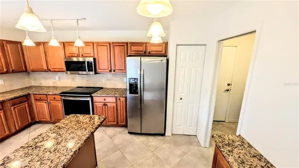 $2,395 | 7805 Pine Trace Drive, Unit 18, Sarasota, FL 34243