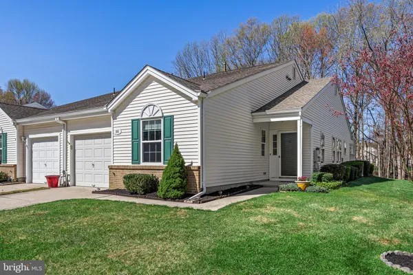 $439,000 | 11 Bittersweet Place, Mount Laurel, NJ 08054