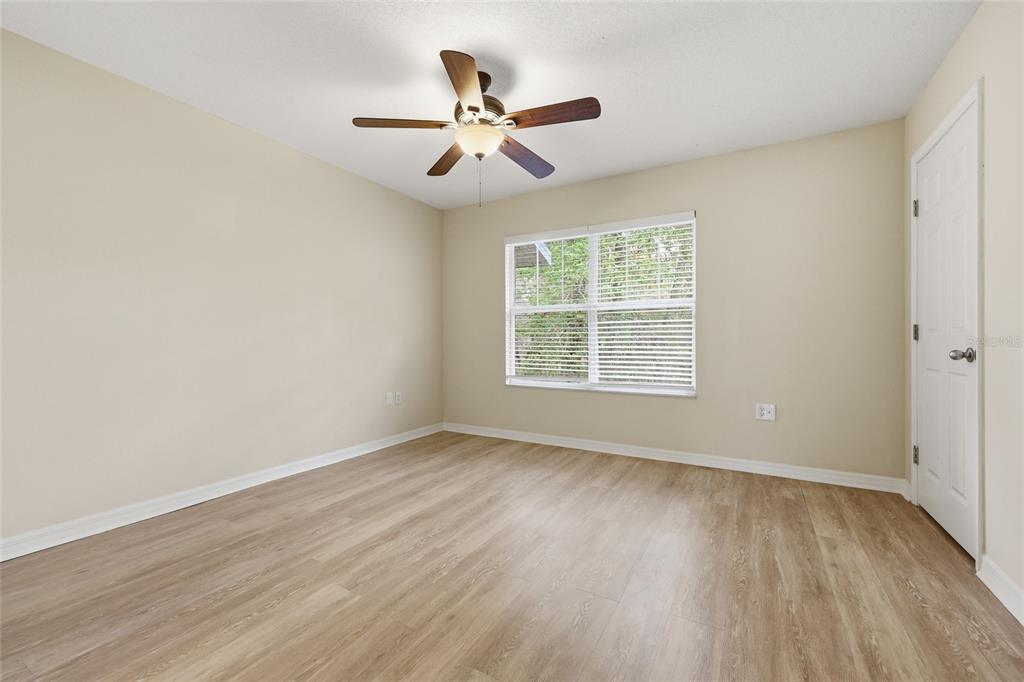 4215 Southwest 22nd Lane, Unit 127 Gainesville, FL 32607 - Photo 18 of 31 Gallery Image 18