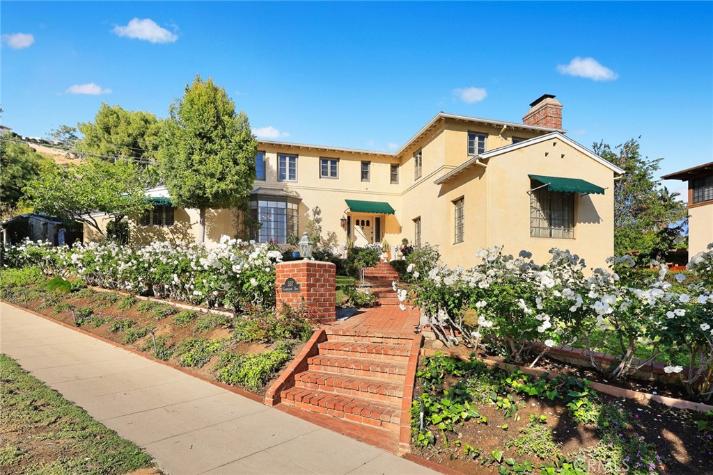 537 Cumberland Road Glendale, CA 91202 - Photo 13 of 74