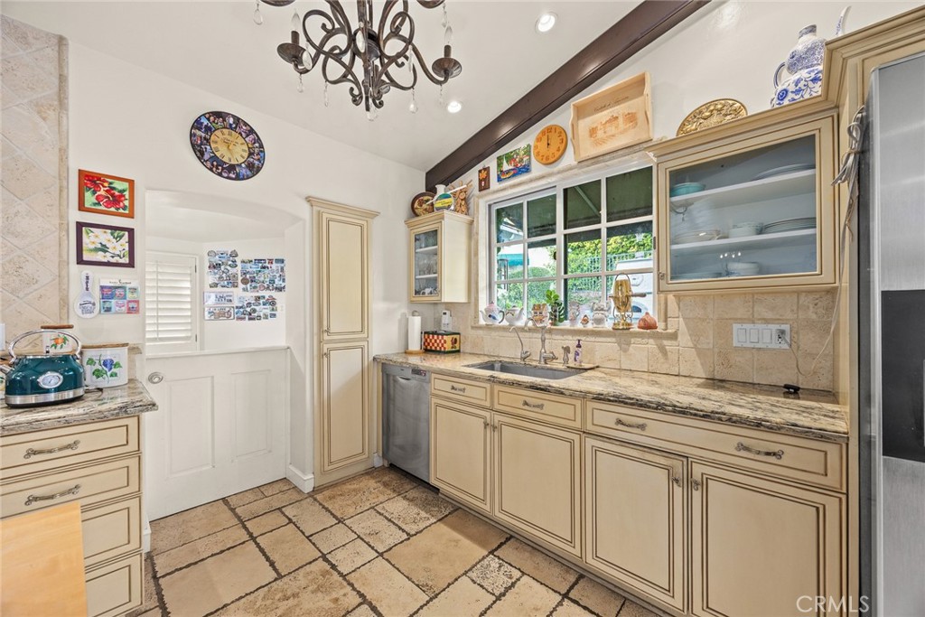 537 Cumberland Road Glendale, CA 91202 - Photo 37 of 74