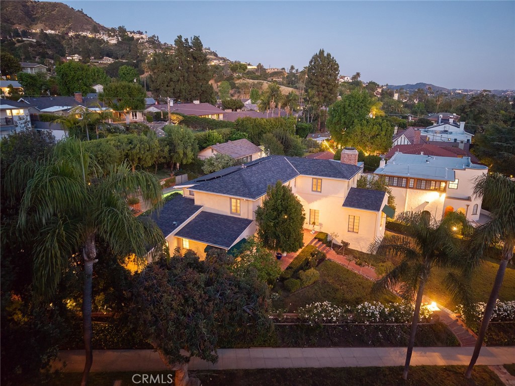 537 Cumberland Road Glendale, CA 91202 - Photo 4 of 74