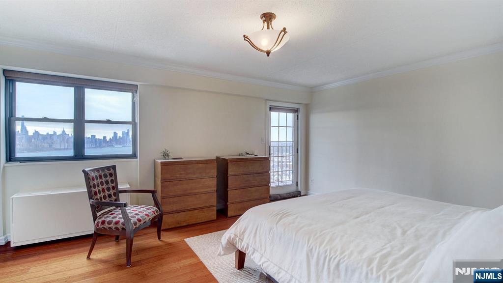 250 Gorge Road, Unit 28D Cliffside Park, NJ 07010 - Photo 11 of 40