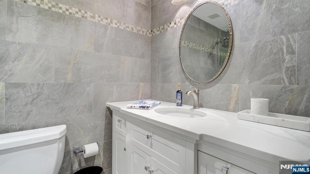 250 Gorge Road, Unit 28D Cliffside Park, NJ 07010 - Photo 18 of 40