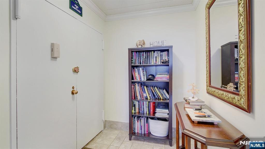 250 Gorge Road, Unit 28D Cliffside Park, NJ 07010 - Photo 19 of 40