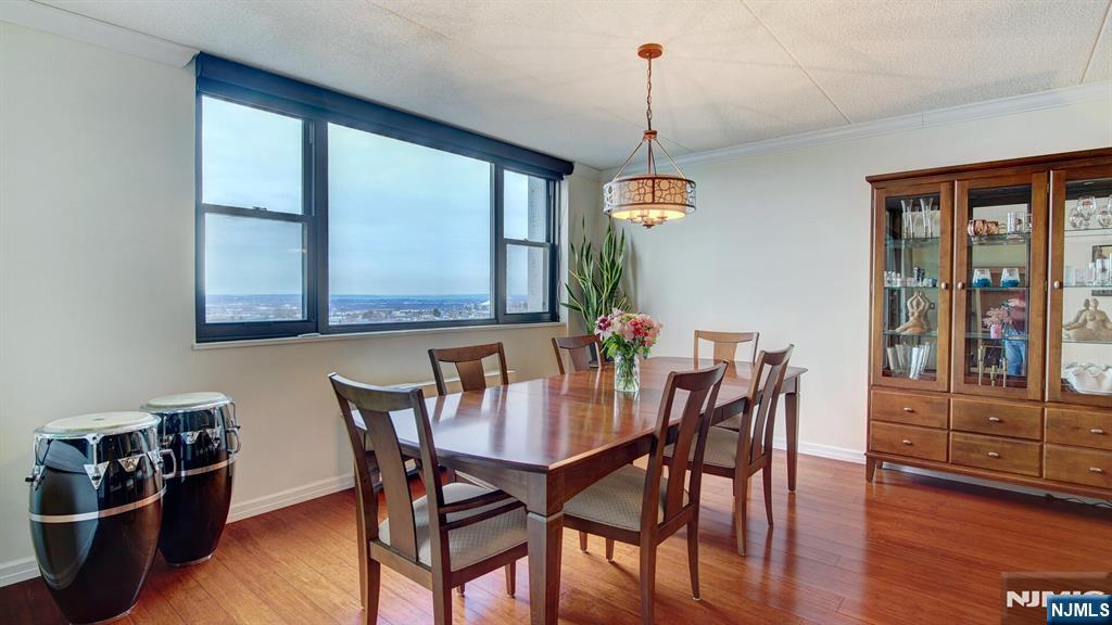 250 Gorge Road, Unit 28D Cliffside Park, NJ 07010 - Photo 3 of 40