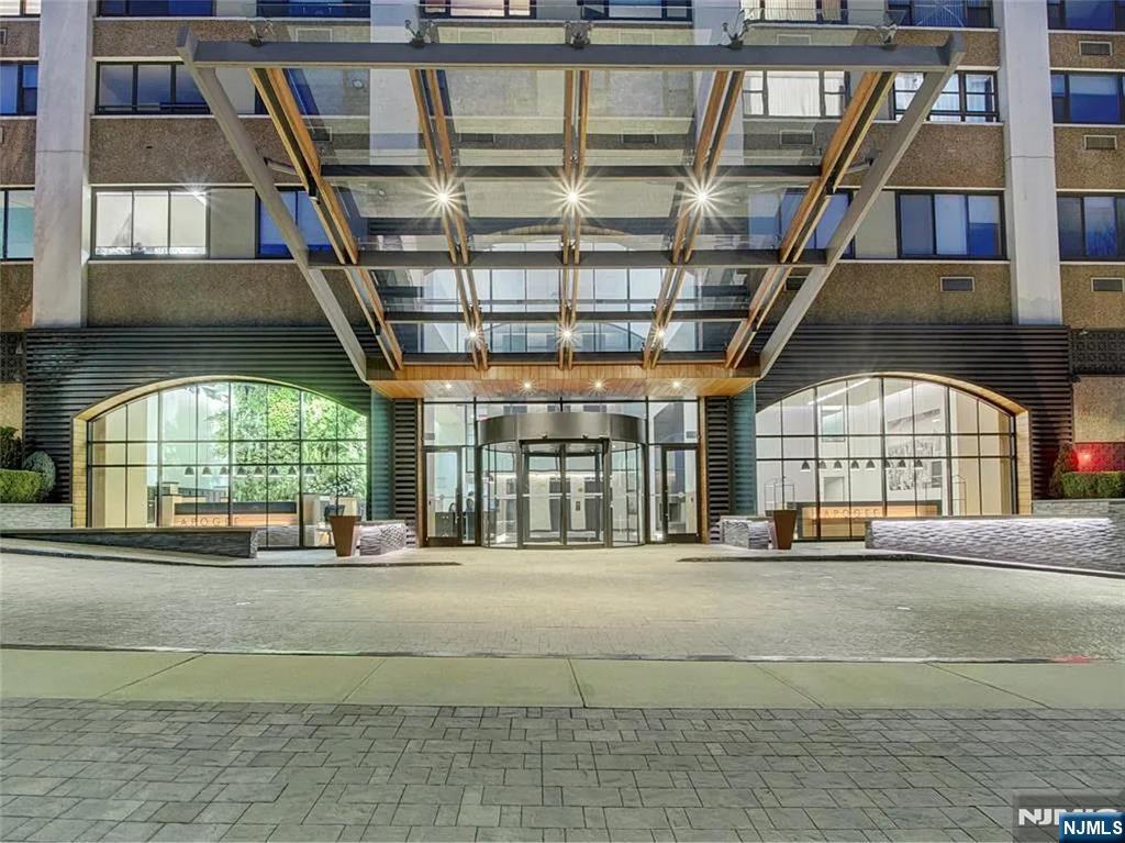 250 Gorge Road, Unit 28D Cliffside Park, NJ 07010 - Photo 38 of 40