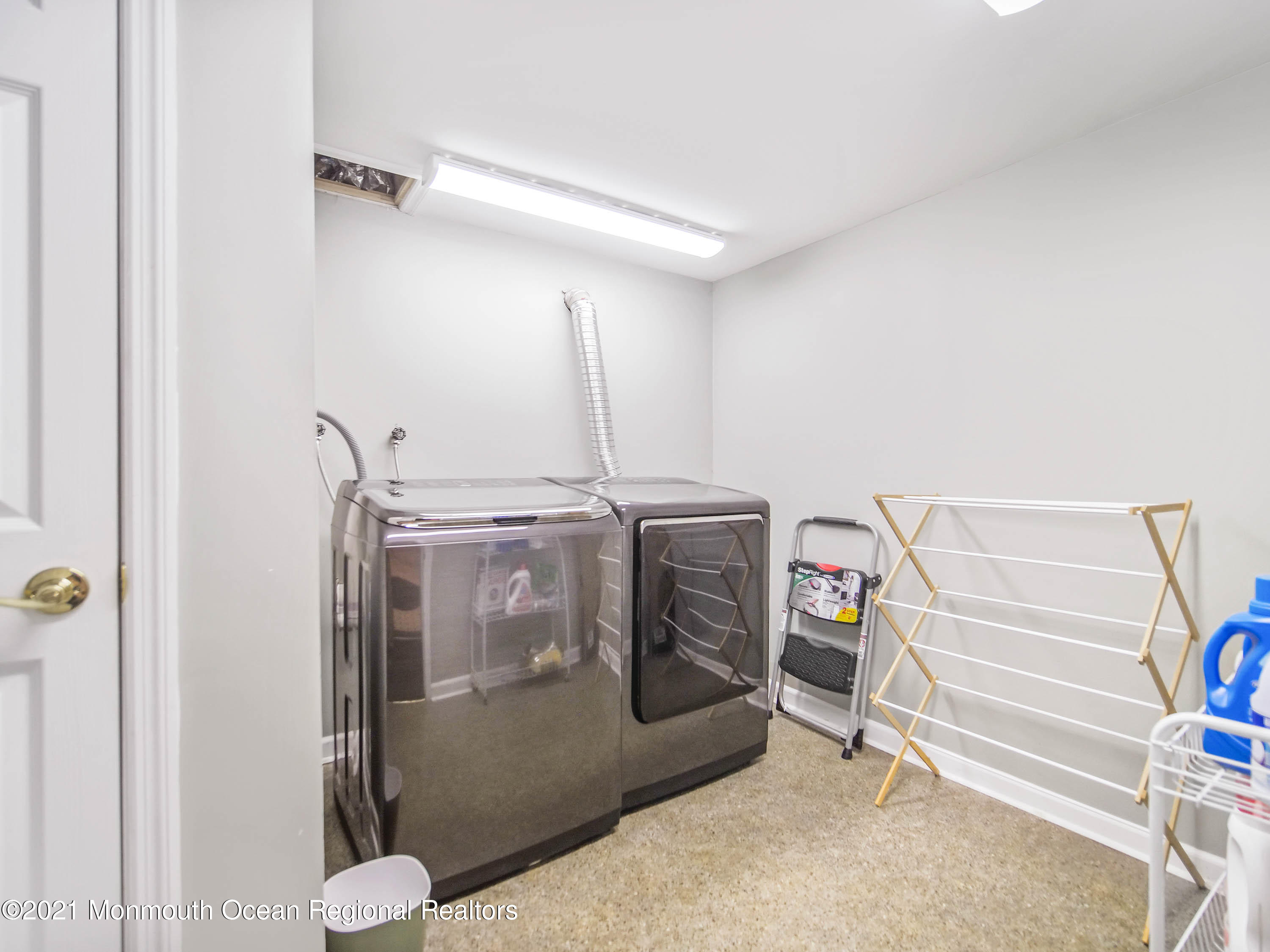 2553 Summit Road Manasquan, NJ 08736 - Photo 31 of 49 60