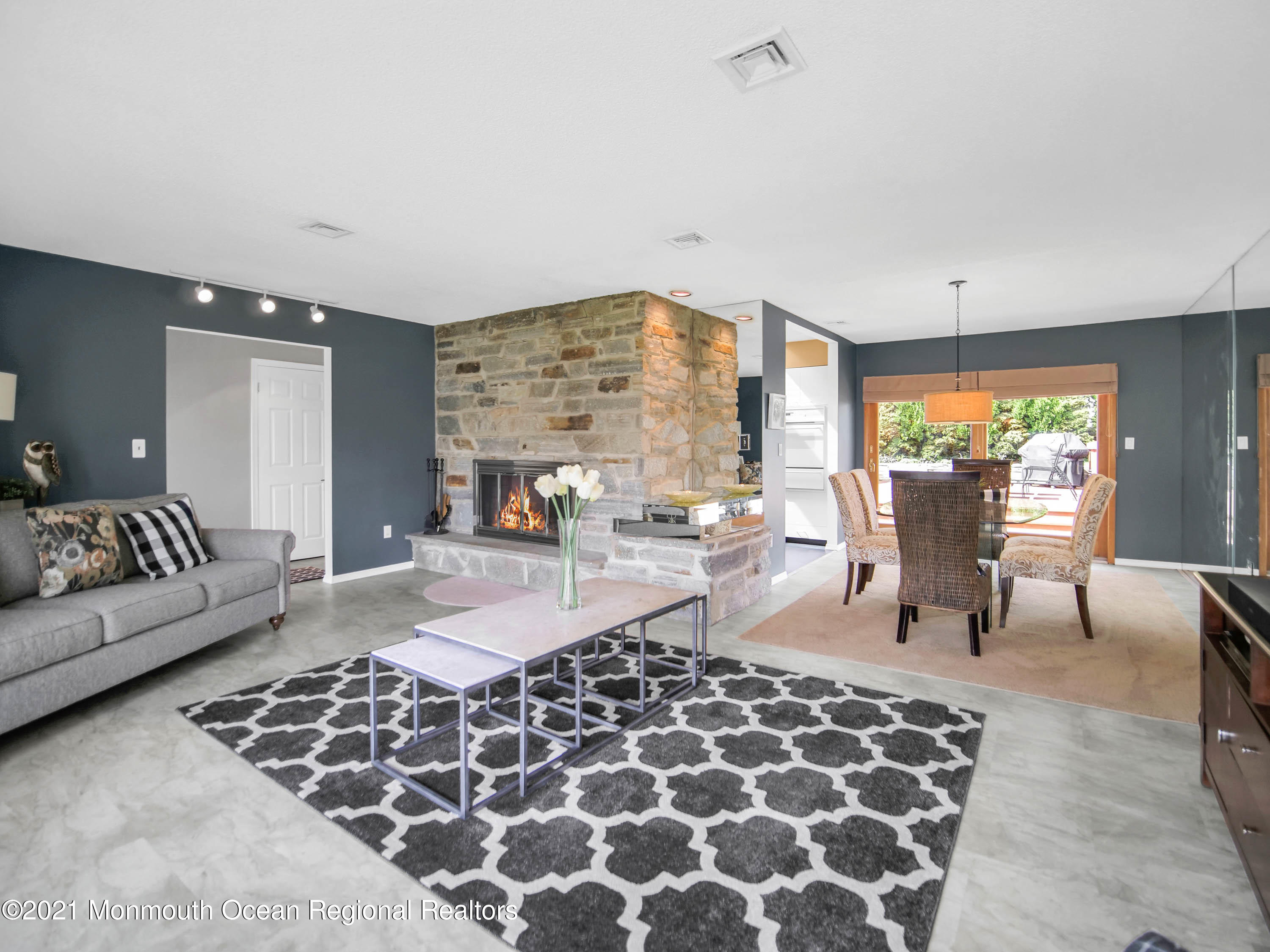 2553 Summit Road Manasquan, NJ 08736 - Photo 9 of 49 35