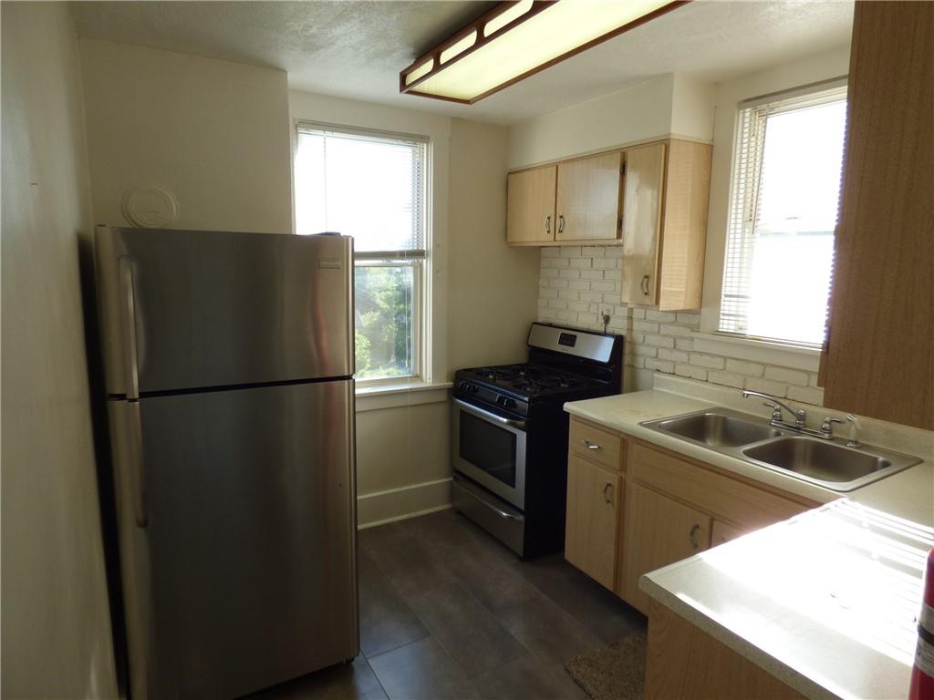 3126 Middletown Road Pittsburgh, PA 15204 - Photo 9 of 20 Gallery Image 9