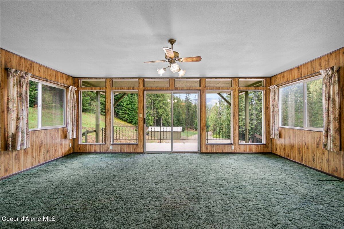 2122 Nine Mile Road, Unit B Wallace, ID 83873 - Photo 8 of 42 07-Living Room