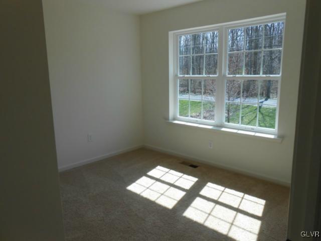 1224 Miller Road, Unit 25 Wind Gap, PA 18091 - Photo 7 of 24 Gallery Image 7