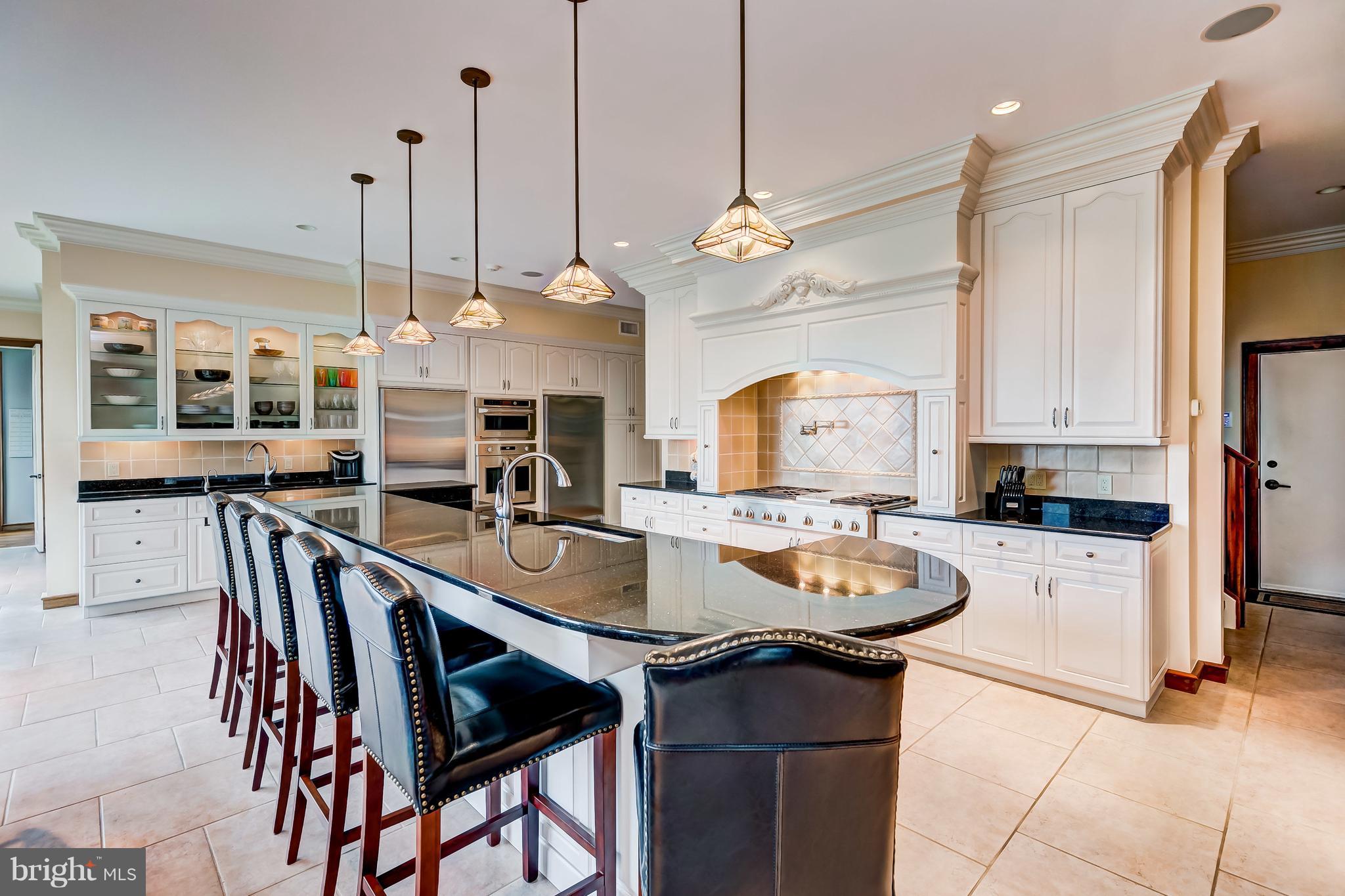 7402 Kent Point Road Stevensville, MD 21666 - Photo 31 of 134 Lots of entertaining space at main kitchen