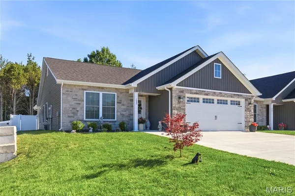 $295,000 | 1545 Hickory Landing, De Soto, MO 63020