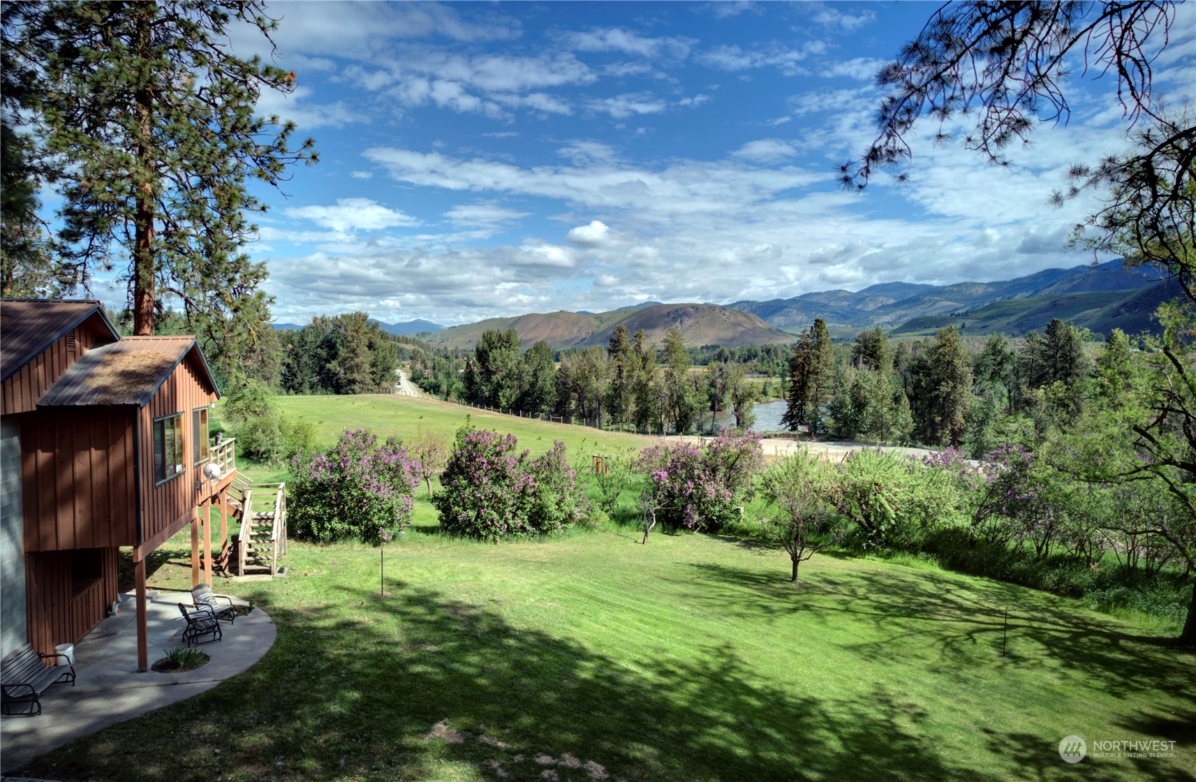 6 Rising Eagle Road Twisp, WA 98856 - Photo 4 of 40 a view of an outdoor space and yard