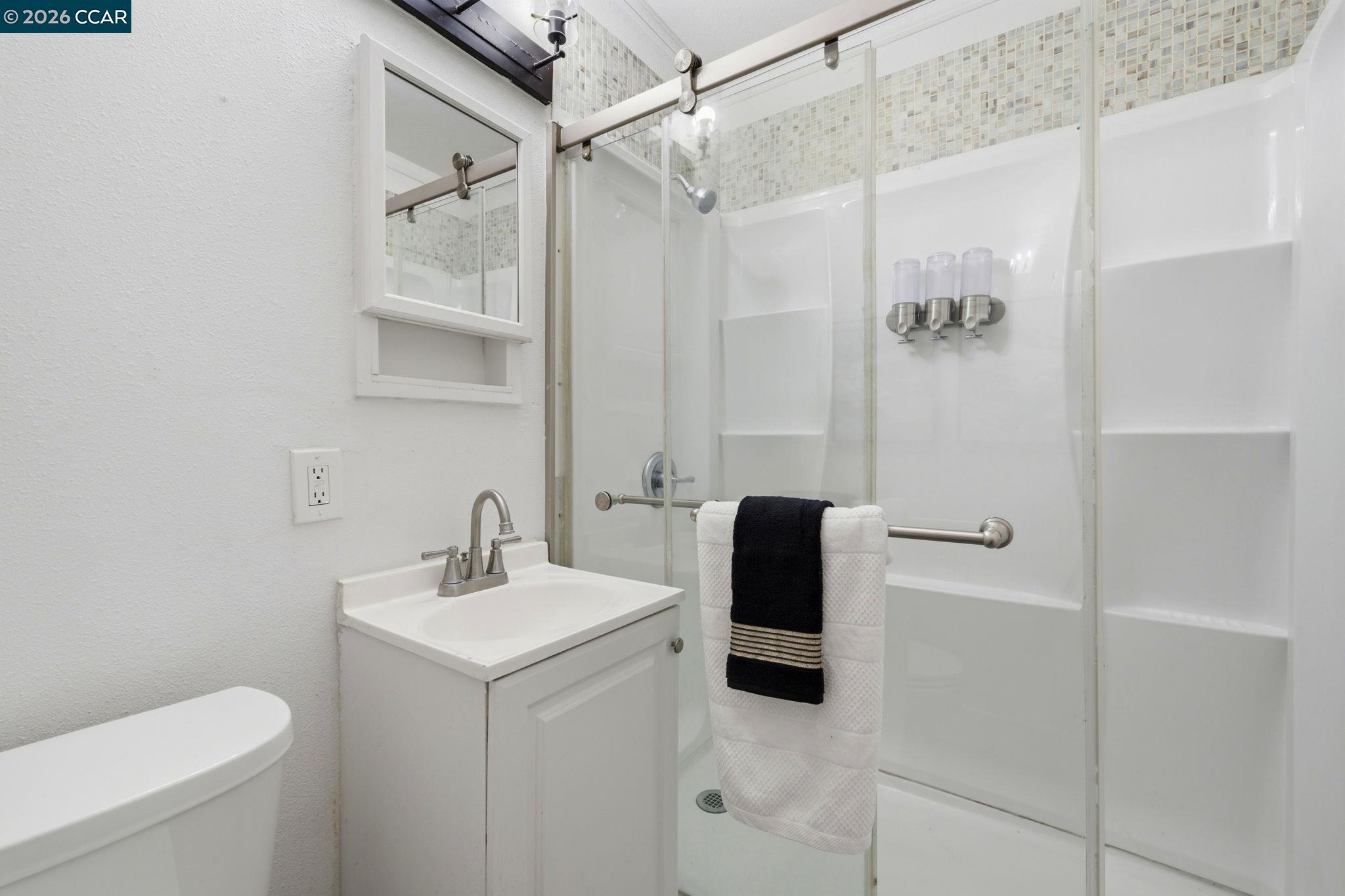 2082 Overhill Road Concord, CA 94520 - Photo 26 of 30
