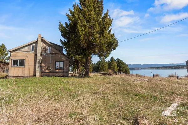 $299,000 | 38 Pats Lane, Cascade, ID 83611
