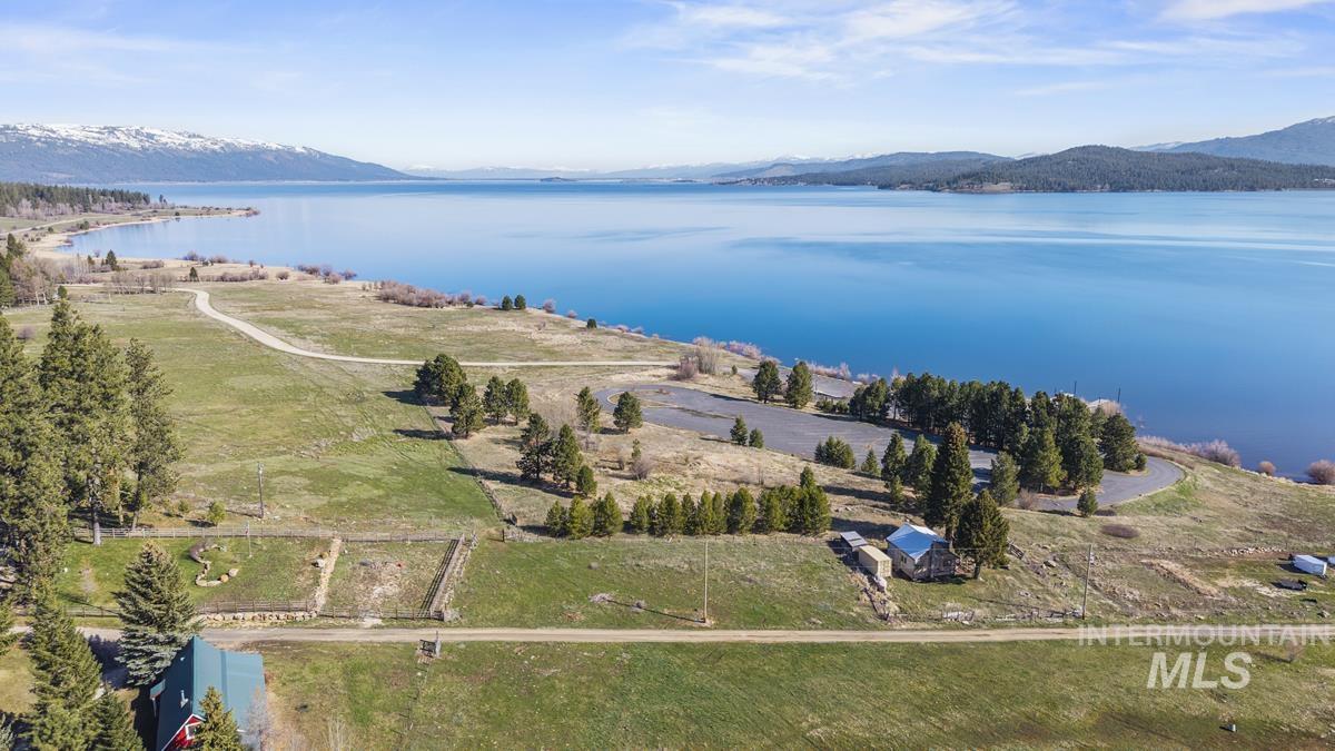 38 Pats Lane Cascade, ID 83611 - Photo 2 of 26