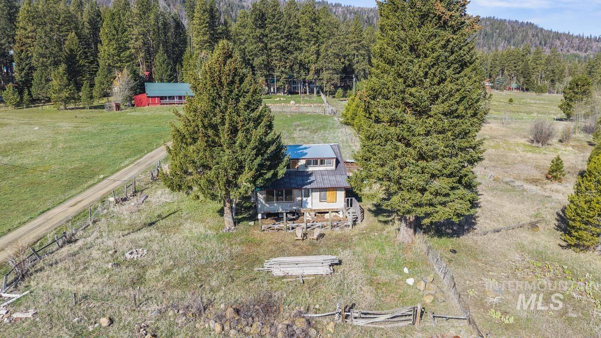 38 Pats Lane Cascade, ID 83611 - Photo 4 of 26