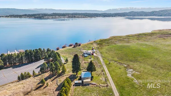 $299,000 | 38 Pats Lane, Cascade, ID 83611