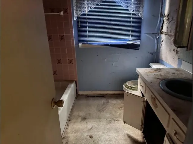 $65,000 | 3365 Ridgecliffe Drive, Flint, MI 48532