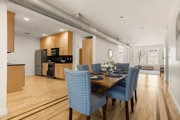 $899,000 | 23 Park Street, Unit 2, Somerville, MA 02143