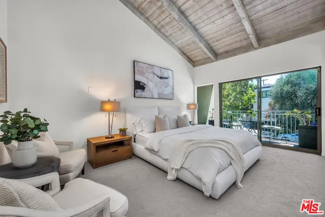 $975,000 | 14101 Dickens Street, Unit 4, Sherman Oaks, CA 91423
