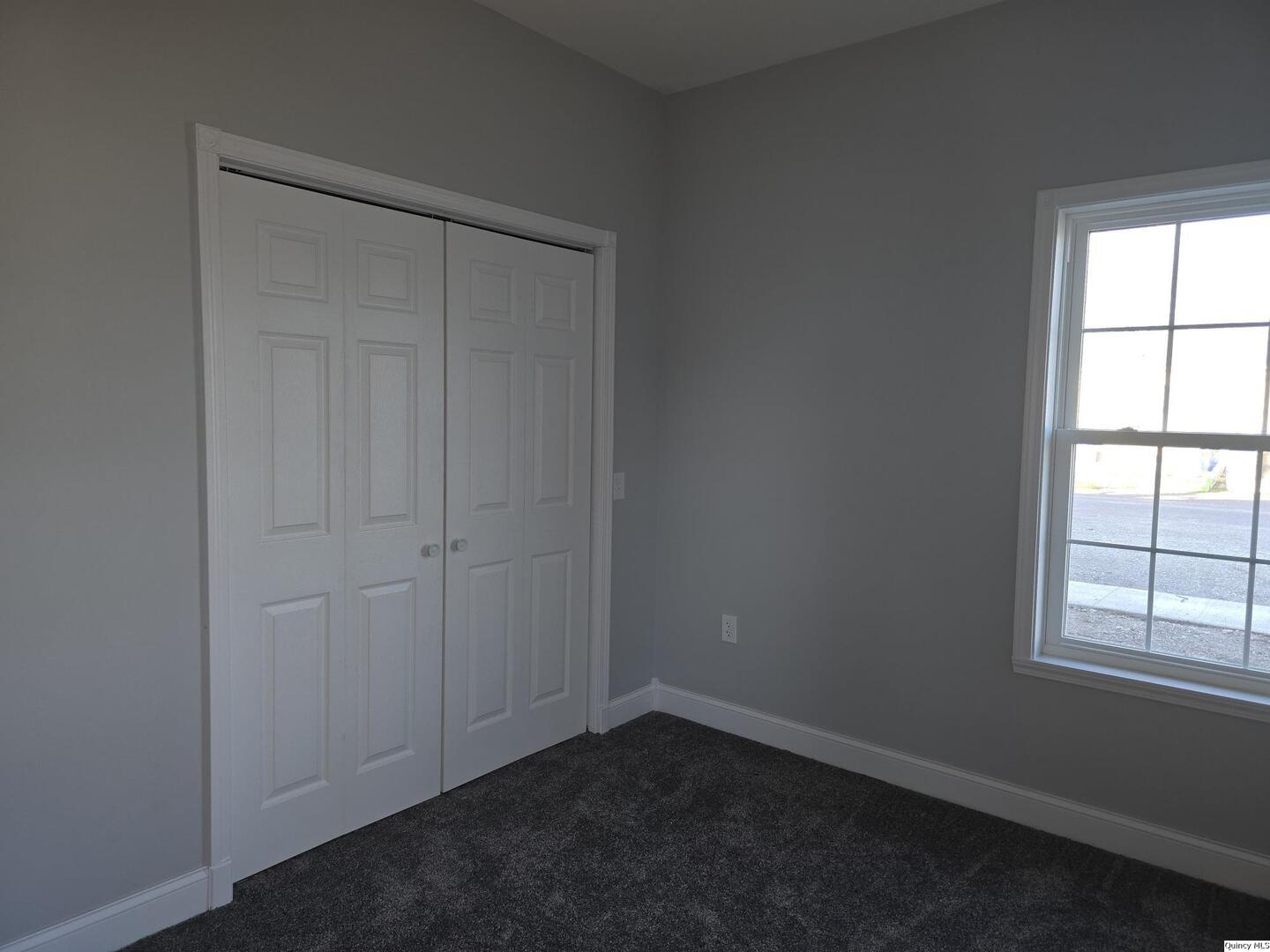 1301 Wabash Avenue Carthage, IL 62321 - Photo 11 of 18