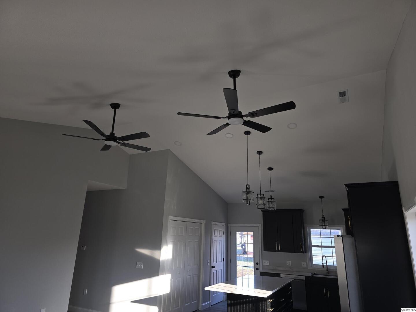 1301 Wabash Avenue Carthage, IL 62321 - Photo 4 of 18