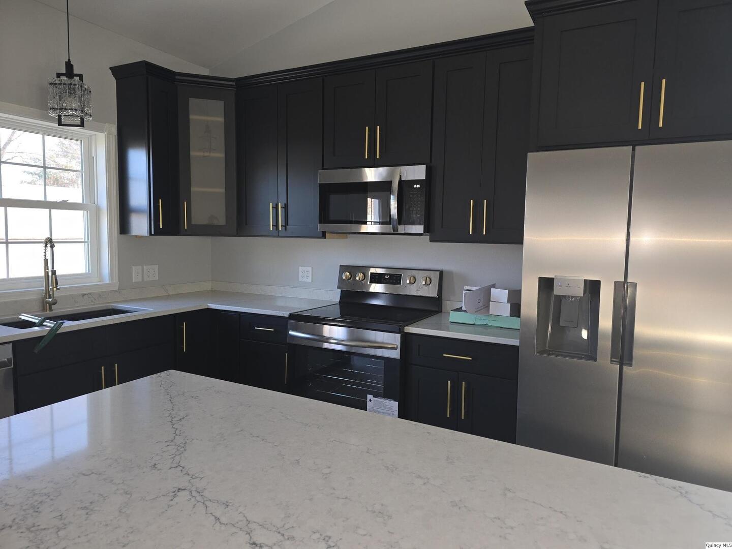 1301 Wabash Avenue Carthage, IL 62321 - Photo 6 of 18