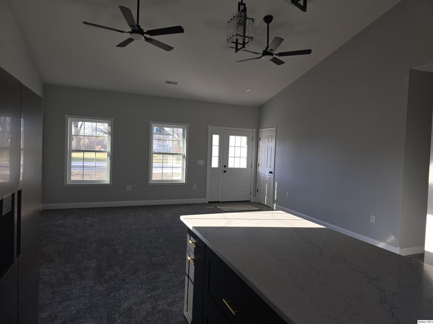 1301 Wabash Avenue Carthage, IL 62321 - Photo 7 of 18