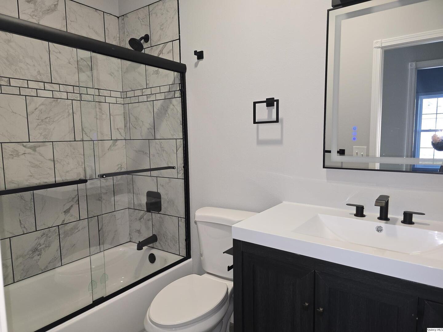 1301 Wabash Avenue Carthage, IL 62321 - Photo 9 of 18