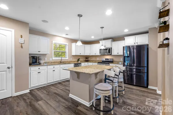 $380,000 | 50 Ridge Cir Drive, Camden, SC 29020