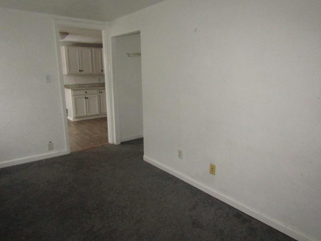 84 2nd Street California, PA 15419 - Photo 17 of 28 a view of empty room