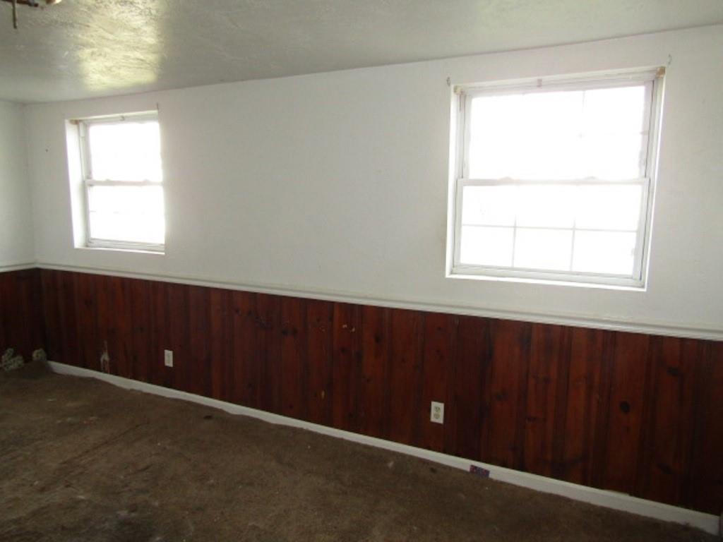 84 2nd Street California, PA 15419 - Photo 25 of 28 an empty room with windows
