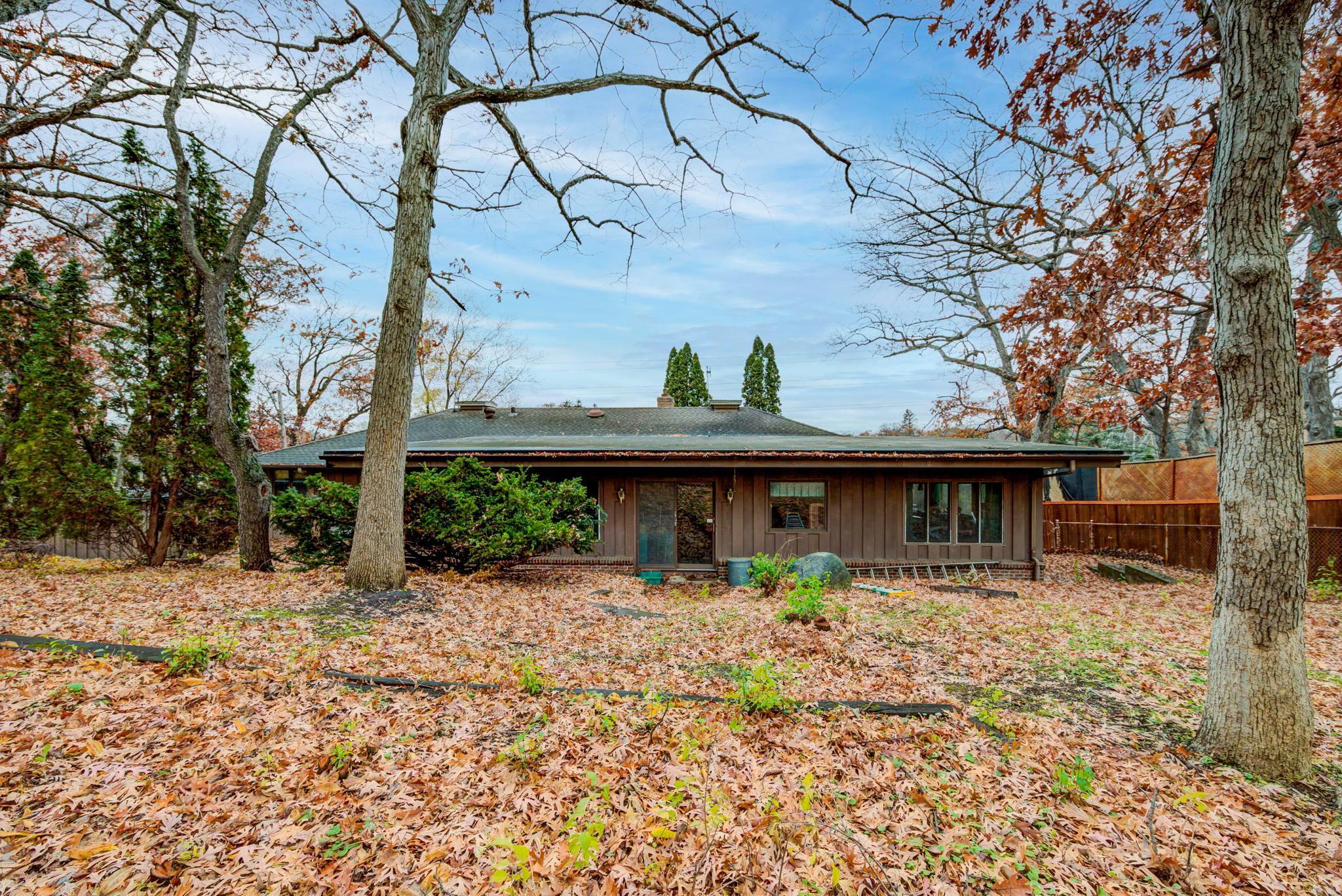 5509 Hansen Road Edina, MN 55436 - Photo 4 of 19