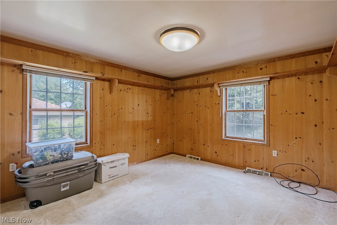 477 Snavely Road Cleveland, OH 44143 - Photo 18 of 35