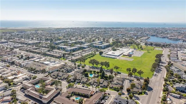 $769,000 | 16611 Sell, Unit 24, Huntington Beach, CA 92649