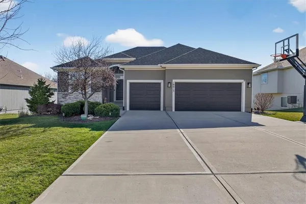 $544,900 | 19013 Deer Run Street, Spring Hill, KS 66083