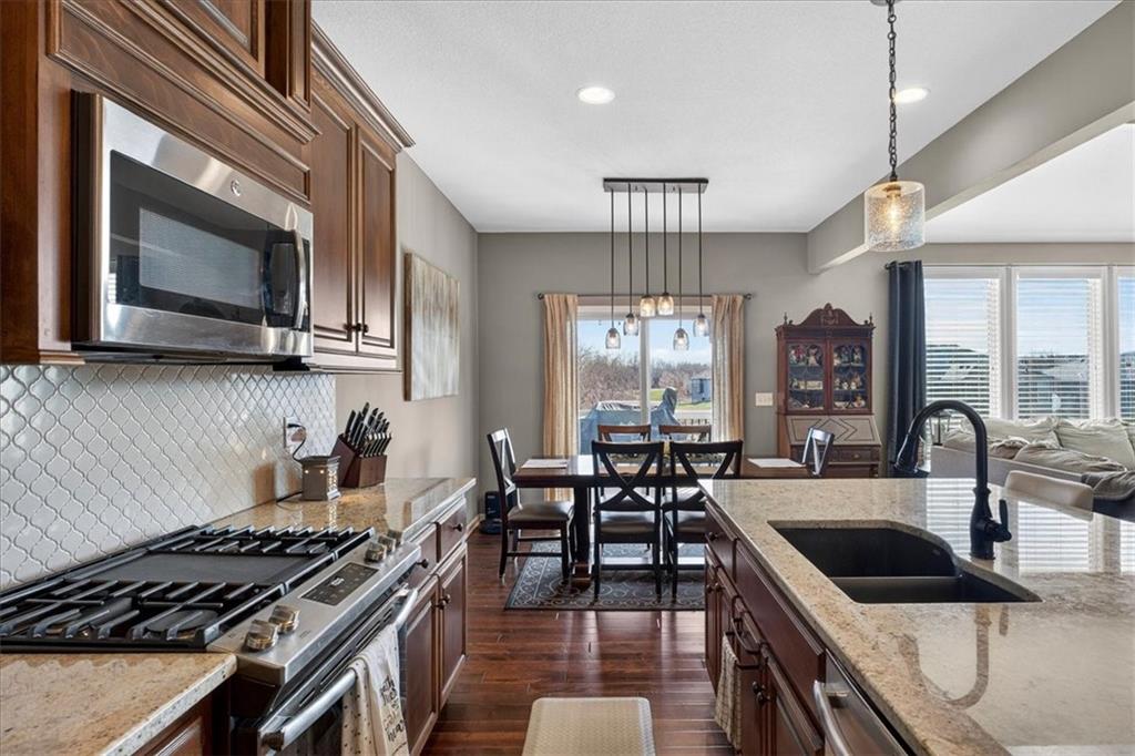 19013 Deer Run Street Spring Hill, KS 66083 - Photo 7 of 29